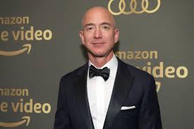 “Amazon” kompaniyasının rəhbəri Ceff Bezosun varidatı 200 milyard dolları keçib
