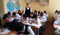 Övladlarını rus dilində oxudan, ana dilində danışmağı özlərinə təhqir hesab edən rusbaşlar və ya...