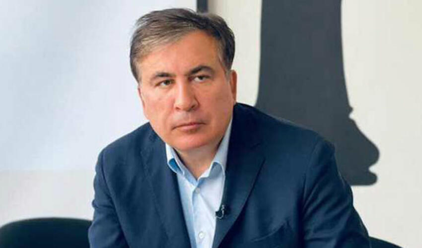 Saakaşvili gedir və heç kimi günahlandırmır