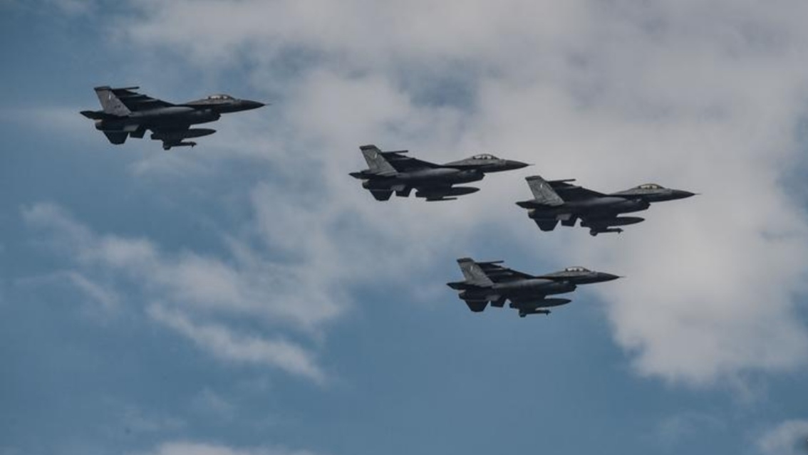 Bayden: ABŞ Ukraynaya F-16 qırıcıları verməyəcək