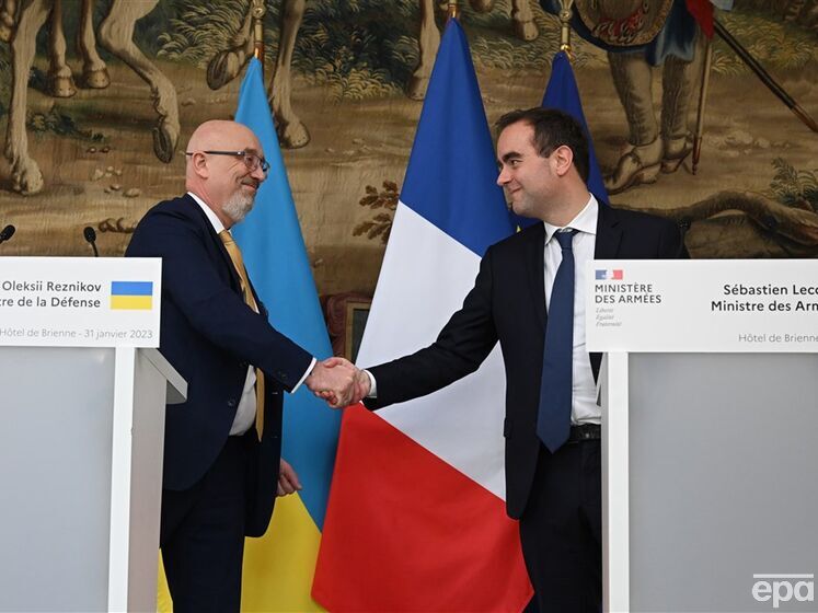 Ukrayna və Fransa hava hücumundan müdafiə sistemləri haqqında memorandum imzalayıblar