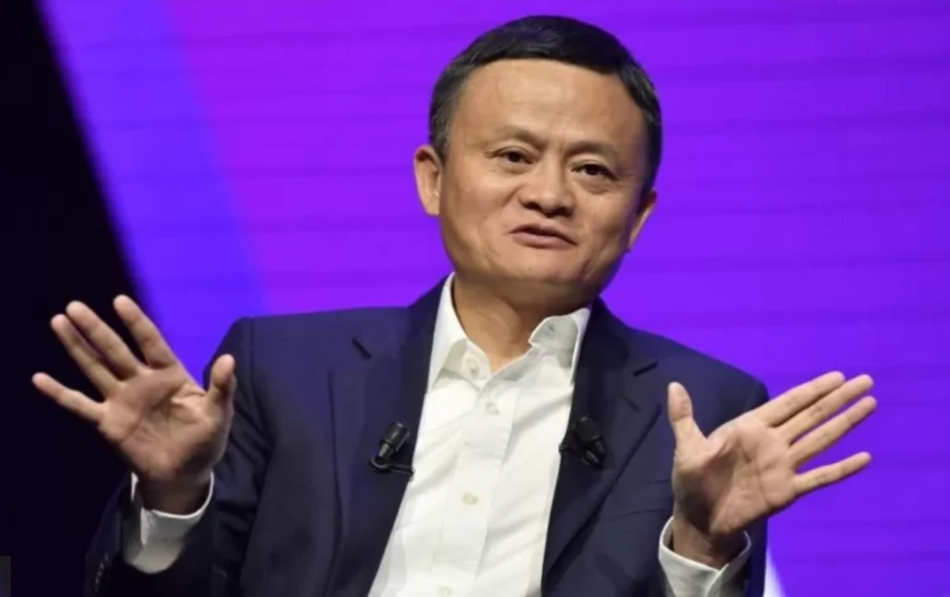 Alibaba-nın qurucusu Cek Ma Çinə qayıdıb