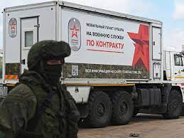 Britaniya kəşfiyyatı: Rusiya Ukrayna ilə müharibəyə yüz minlərlə "könüllü" hazırlayır