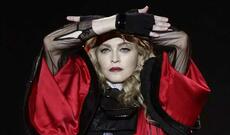 Madonna: "Mən sağ olduğum üçün şanslıyam"