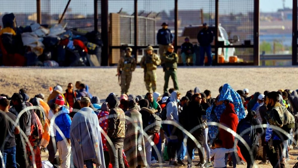 ABŞ Meksikadan ölkəyə qanunsuz daxil olan Özbəkistan vətəndaşlarını deportasiya edəcək