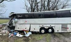 Avtobus qəzası nəticəsində turistlər arasında yaralananlar var