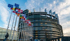 Avropa Parlamenti korrupsiya girdabından qurtula bilmir