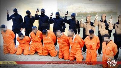 İŞİD 8 polis zabitini edam etdi - FOTO