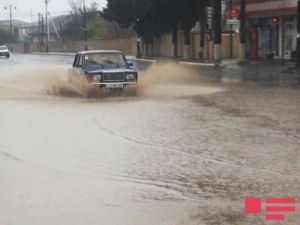 Soyuq, yağış bir neçə gün də davam edəcək