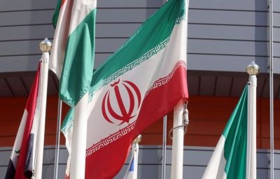 İran Azərbaycanla Ermənistanı təmkinli olmağa çağırıb