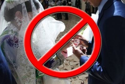 Tacikistanda yaxın qohumlar arasında nikah qadağan edilib
