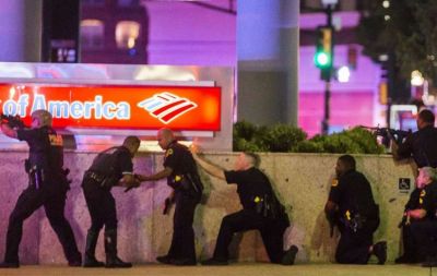 Amerikanı iğtişaşlar bürüdü: 4 polis öldürüldü, 11-i yaralandı - YENİLƏNİB - FOTO