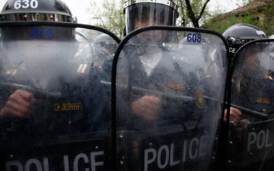 İrəvanda polis etiraz aksiyasını dağıdıb- YENİLƏNİB