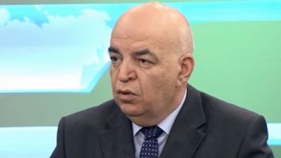 Yaşar Aydəmirov: “Ermənilərin mövqelərini yarmağa bir neçə saat bəs etdi”