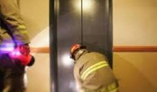 Liftdə köməksiz qalan xilas edilib