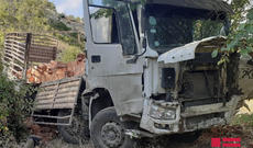 Muğanlı-İsmayıllı yolunda yük maşını dərəyə aşıb, ölən var