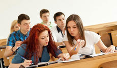 Daha bir imkansız tələbənin təhsil haqqı ödənildi