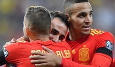 İtaliya və İspaniya qələbələrdən doymaq bilmir