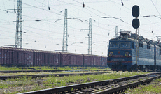 Qazaxıstanda sərnişin qatarı avtobusla toqquşub