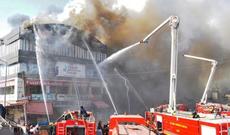 Doğum evində DƏHŞƏTLİ YANĞIN - Çox sayda yeni doğulmuş körpə öldü - VİDEO