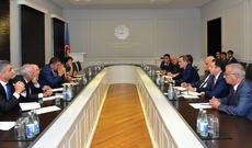 Təhsil naziri İctimai Şura üzvlərinə üzvlük vəsiqələrini təqdim edib