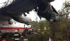 Türkiyəyə uçan təyyarə Ukraynada qəzaya düşdü - 5 ölü - Video