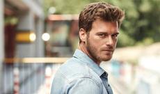 Kıvanç Tatlıtuğ həyat yoldaşına xəyanət edib