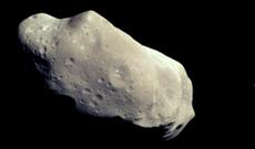 Yerə asteroid yaxınlaşır