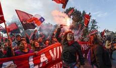 Metro qiymətlərinin qalxmasına qarşı etiraz: yüzlərlə yaralı var - VİDEO