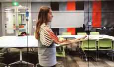 Dərslikləri virtual reallıq dəstləri əvəz edəcək