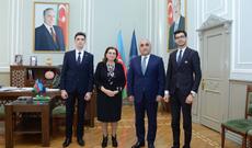 UNEC-in rektoru yeni tələbə-rektorla görüşüb