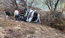 Türkiyədə idmançıları daşıyan mikroavtobus aşdı, ölənlər var