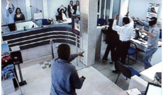 Banka silahlı hücum edildi - Girov götürülən var + Video