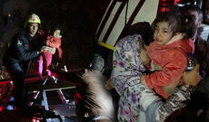 Ana və iki azyaşlı övladı yanğından belə xilas edildi + Video