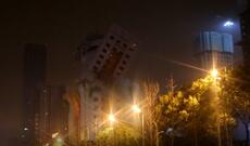 Çində hündürmərtəbəli bina söküntü məqsədi ilə partladılıb