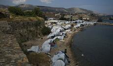 Egey adalarının sakinləri miqrantlara qarşı etiraz + Video