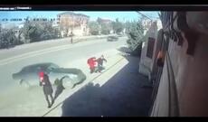 Abşeronda dəhşət: Avtomobil iki şagirdi vurdu