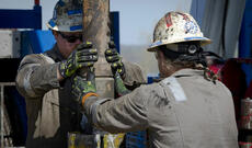 Azərbaycan nefti ucuzlaşıb