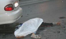 Bakıda ər avtomobillə arvadının üzərindən keçdi