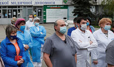 Ukraynada bir gün ərzində təxminən 90 həkim koronavirusa yoluxdu