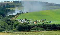 Şotlandiyada qatar relsdən çıxaraq yanıb