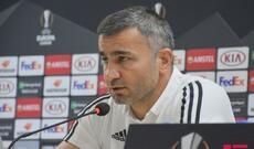 “Qarabağ” klubunun baş məşqçisi Qurban Qurbanov  mətbuat konfransı keçirib