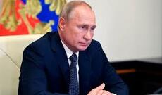 Vladimir Putin Belarusdakı seçkini tanıyır