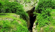 Azıx mağarasına aid arxeoloji tapıntılar Bakıya gətirilib