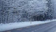 Güclü qar yolların bağlanmasına səbəb olub