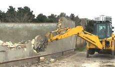 Bakı Beynəlxalq Avtovağzal Kompleksinə yaxın ərazıdə qanunsuz inşa edilən hasarlar sökülüb