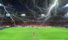 Bolqarıstanda futbol komandasının məşqçisini  ildırım vurub