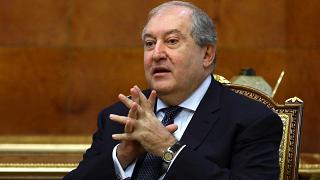 İstefa verən prezident Sarkisyan "Rusiyanın adamı" deyildi və Qərbə meyl edirdi