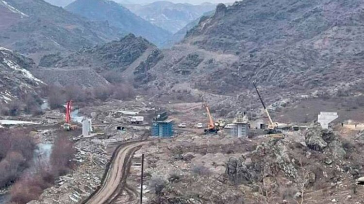 Laçındakı bu körpünü Rusiya yox, Azərbaycan tikir...