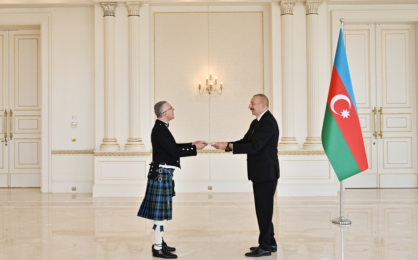 Prezident Britaniyanın yeni səfirinin etimadnaməsini qəbul etdi